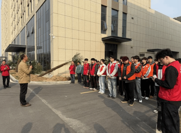 Jljpei8AfXrDRNnW.png image.png