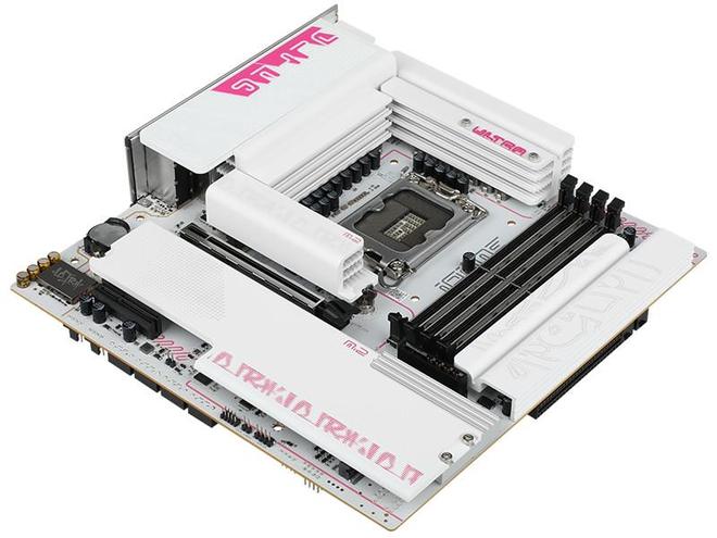 彩虹公布首款BTF 3.0背插主板更多细节