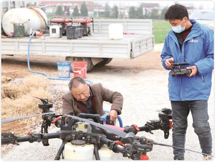 无人机施肥、手机遥控灌溉……陕西春耕春管尽显“科技范”