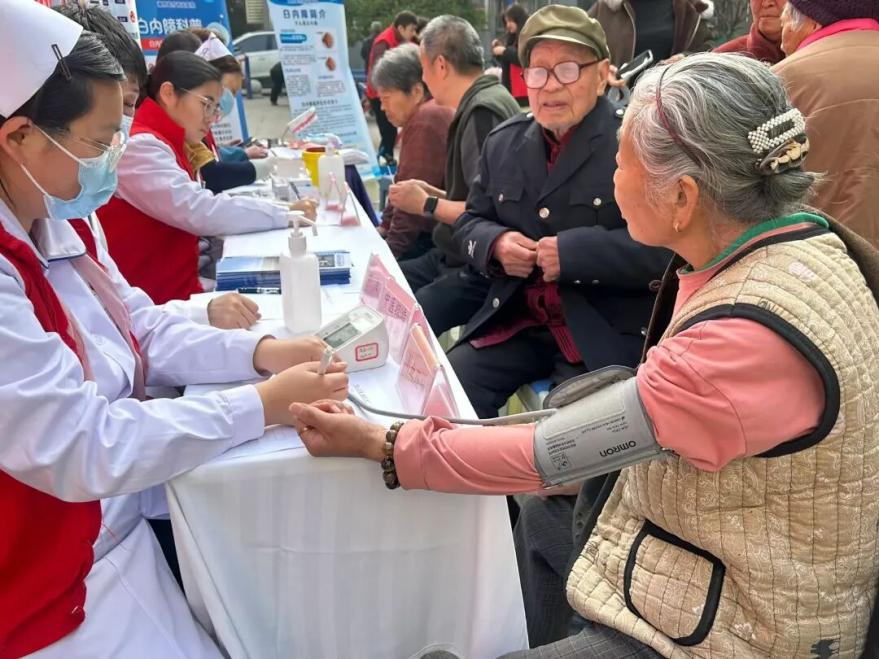 HvzrkdwxBMm3sd4c.png 图片2.png