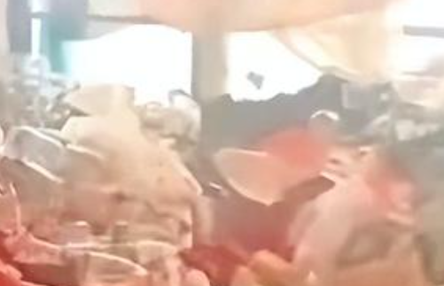 女租客失联留下垃圾山 40平方米的房子吊出20立方米垃圾