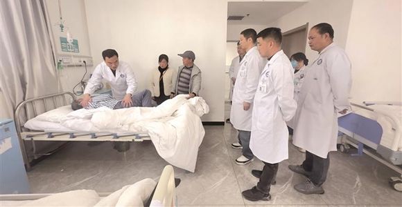 “网红”医生下乡记