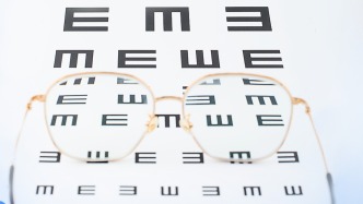 央媒：是时候打破眼镜行业的价格“滤镜”了