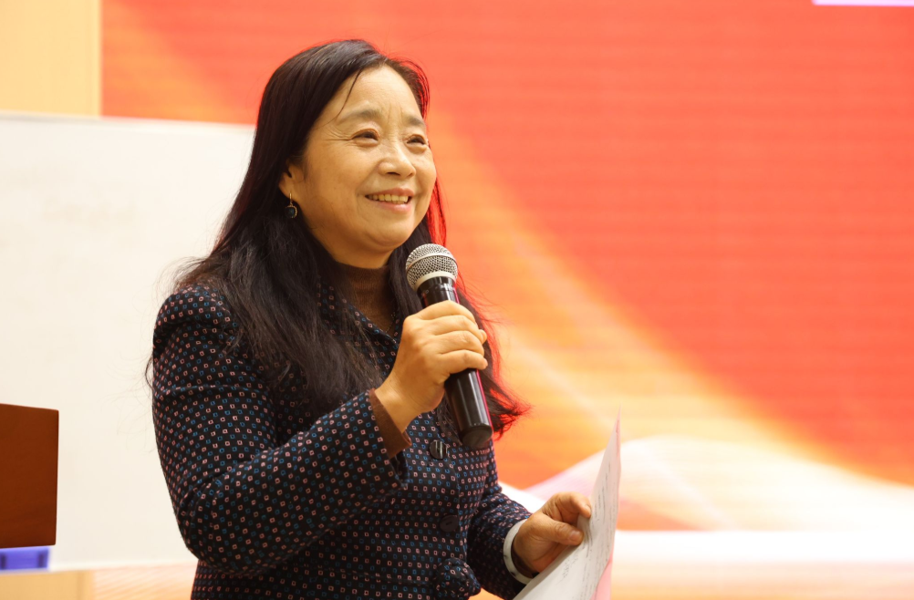 fmI9LVbnaU0p3ZvY.png image.png