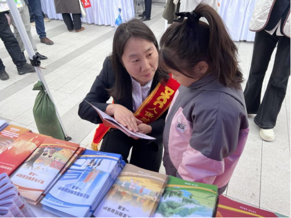 GqpQJS51k33XWapb.png image.png