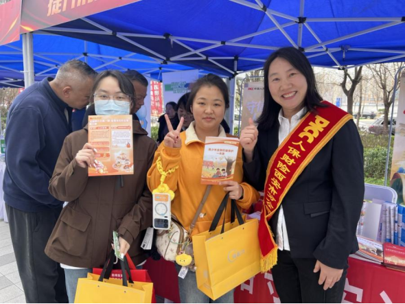 NToF8xv7KnuxYray.png image.png