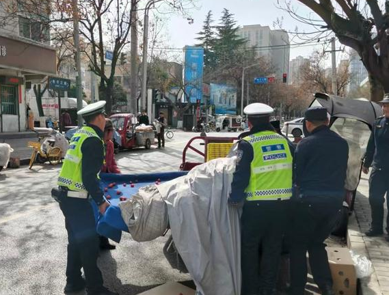 西安开展路面秩序联合执法专项整治行动