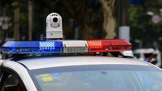 陕西警方通报醉酒男子公交车猥亵殴打他人