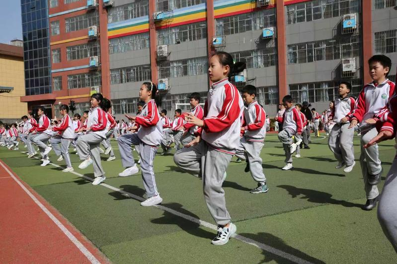 雁塔区“四位一体”学生体质健康水平项目提升推进会顺利召开