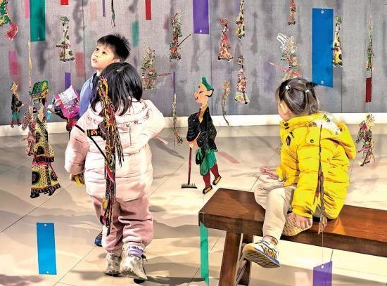 华州皮影传承与创新艺术展览在西安举办