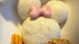 上海迪士尼蒸包套餐卖70元：有人大呼不值 有人称明码标价