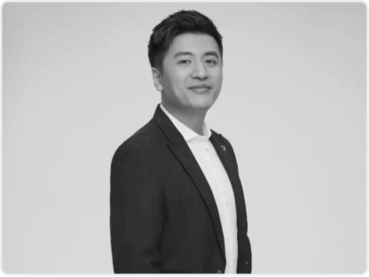 张雪峰追悼会将于本周六上午7时在苏州殡仪馆举行