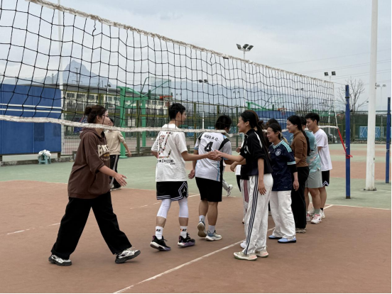 H06Q5TYSE9ZrSjvy.png image.png