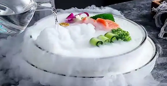 这个东西千万别放进冰箱 会炸!