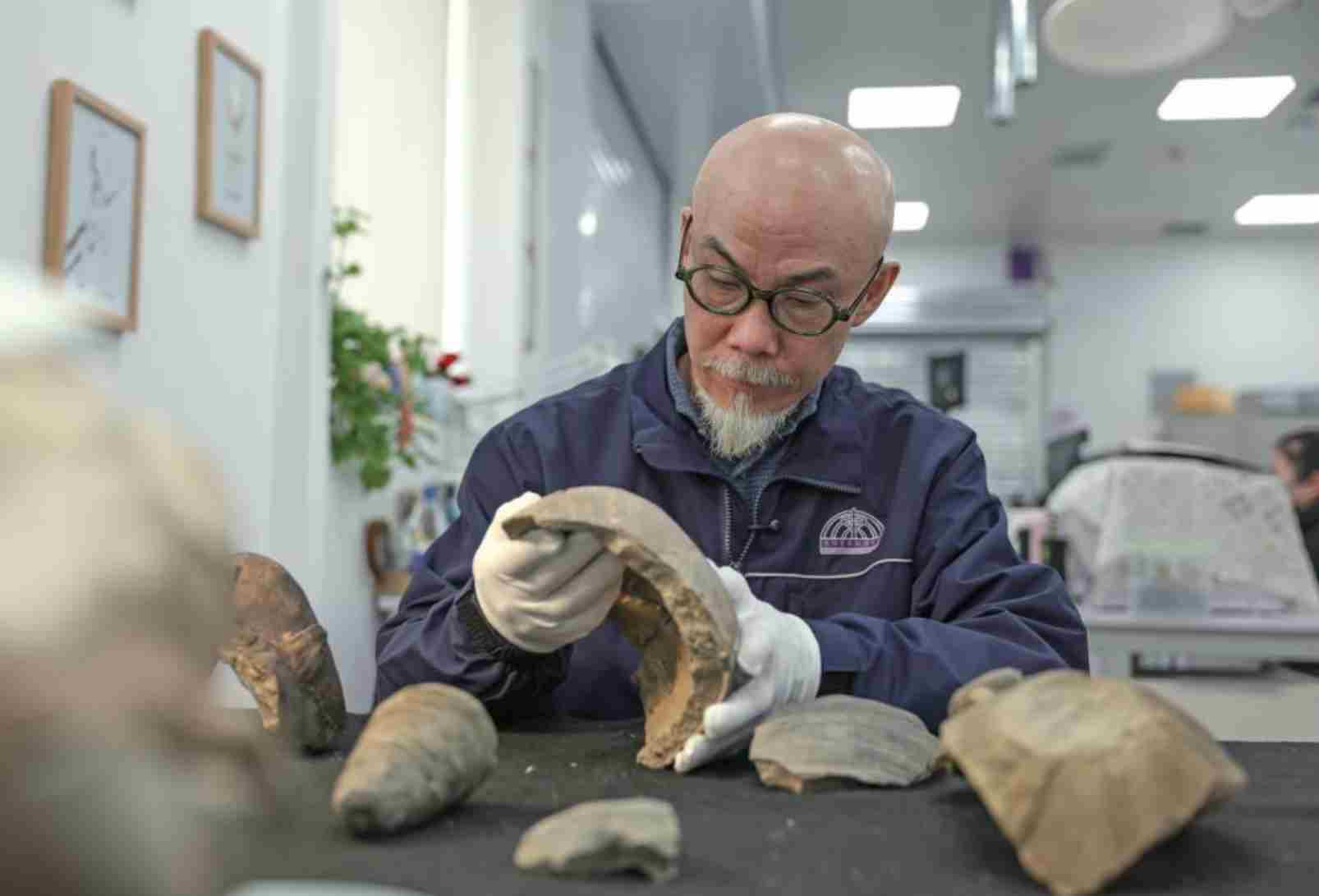 与陶俑“对话” 访秦始皇帝陵博物院文物保护修复师马宇