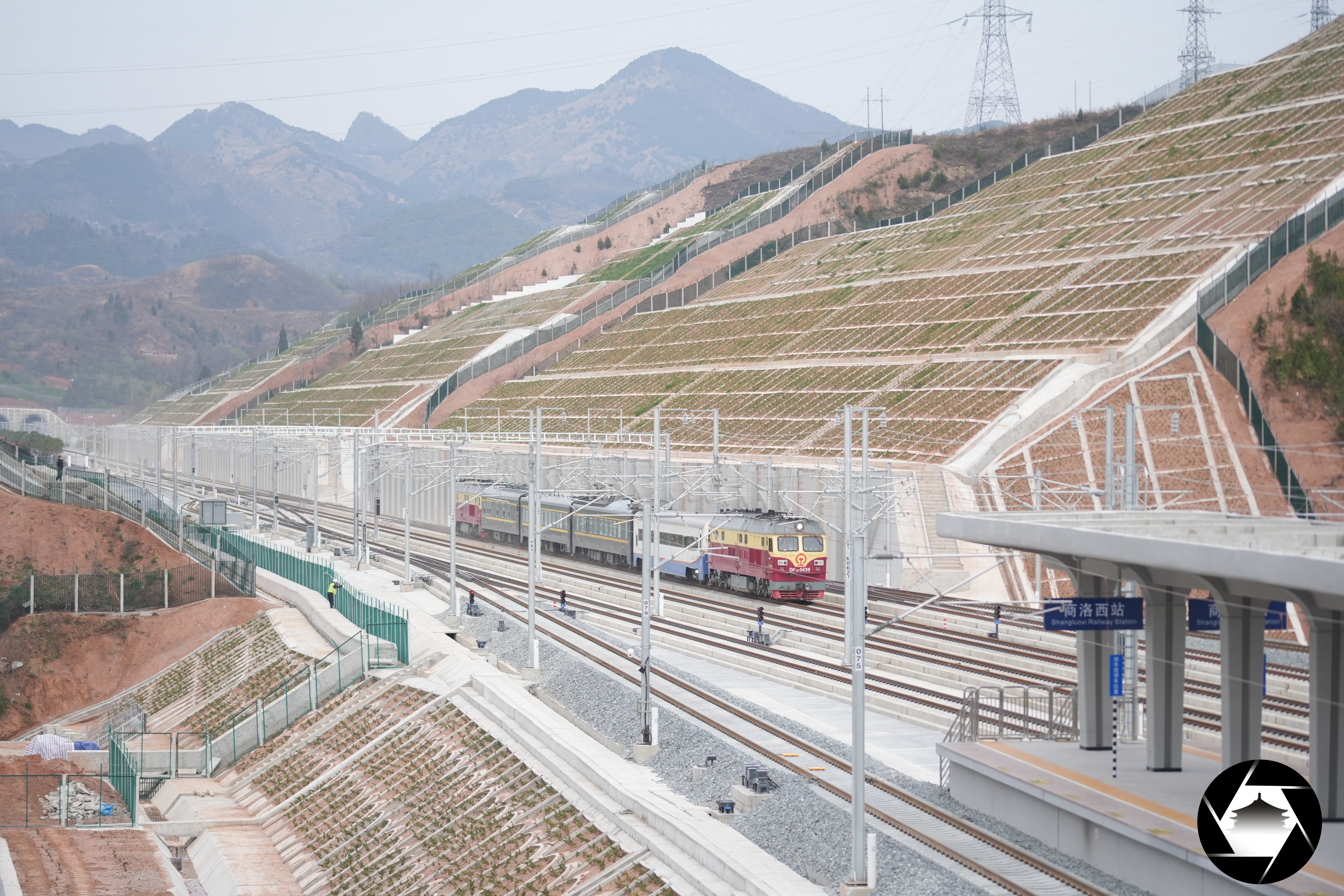 NgncY6SL2oaGyEB2.jpg 8c3d6279214882272c005fe451e3a425_副本.jpg