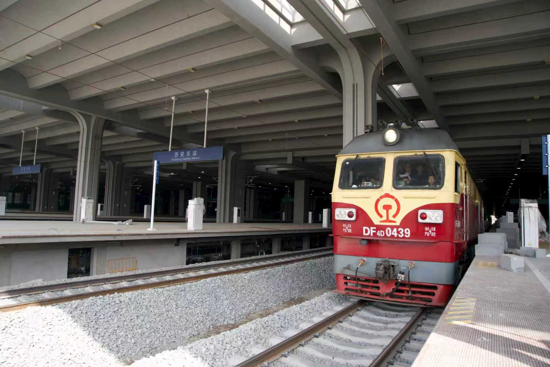 西十高铁陕西段也进入联调联试阶段 现场画面曝光