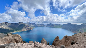 吉林长白山：即日起至4月30日面向全球游客免门票