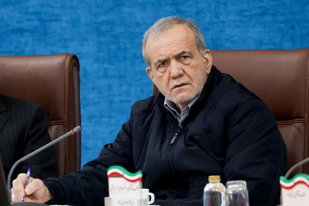 ​伊朗总统致美国人民公开信：伊朗人民对其他国家没有敌意