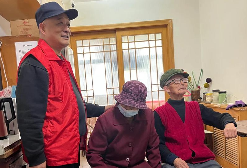 108坊故事|安东街“帮帮乐志愿者服务队”给身边邻居送关怀和温暖