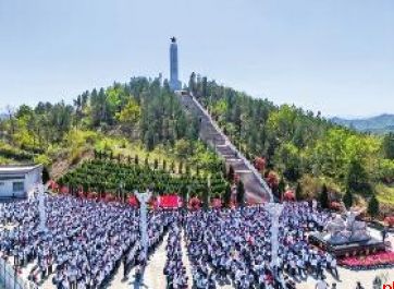安康市高新中学持续11年行走的思政课