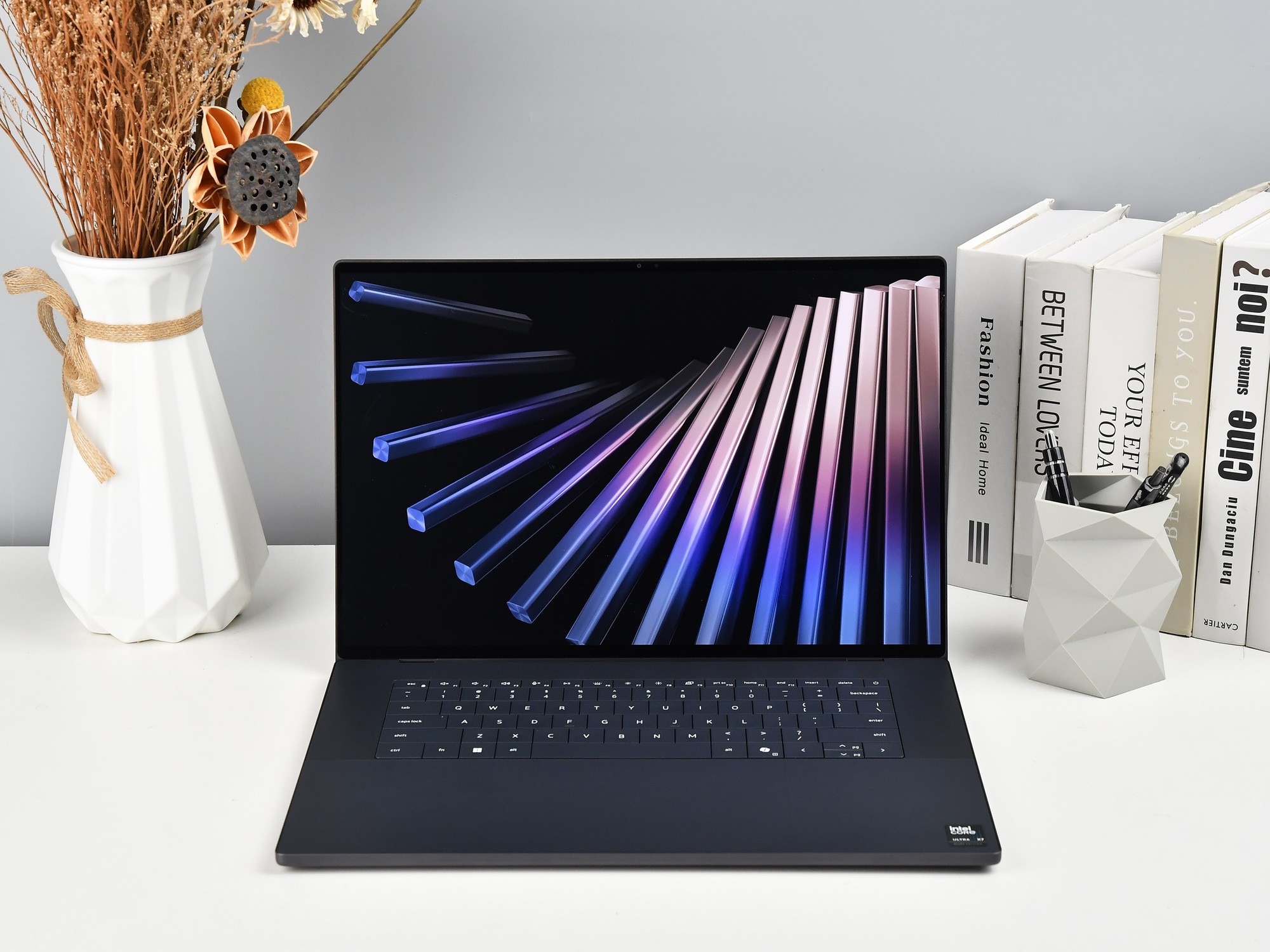 16英寸厚度仅14.62mm!上手体验戴尔XPS 16