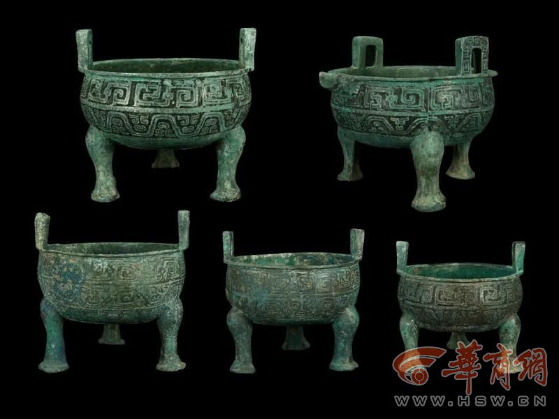 M2铜礼器组合（春秋早期）.jpg