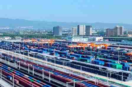 一季度中欧班列（西安）跨里海线路开行量同比增长150%