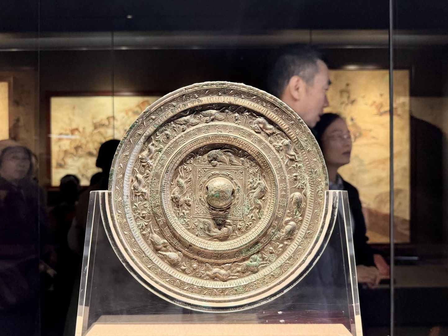 穿越1300多年 这面唐镜曾照过太子妃的容颜