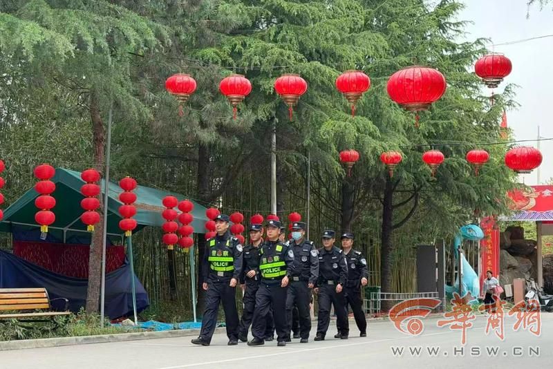 鄠邑公安全力护航清明小长假