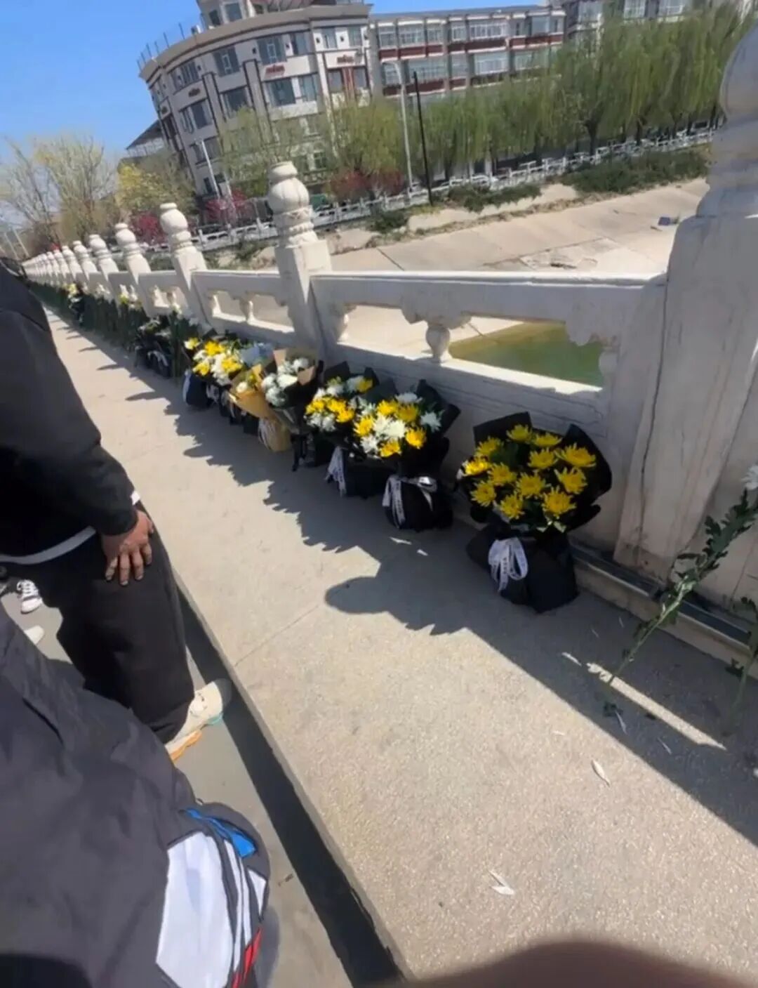 痛心！3男子营救落水女子4人均遇难 包括两名退役军人 