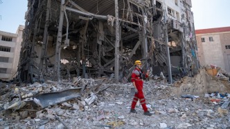 世卫：美以军事打击致伊朗近2400人死亡、320万人流离失所