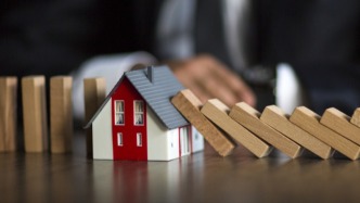 物业经理虚增造价侵吞业主维修资金17万元 因诈骗罪获刑