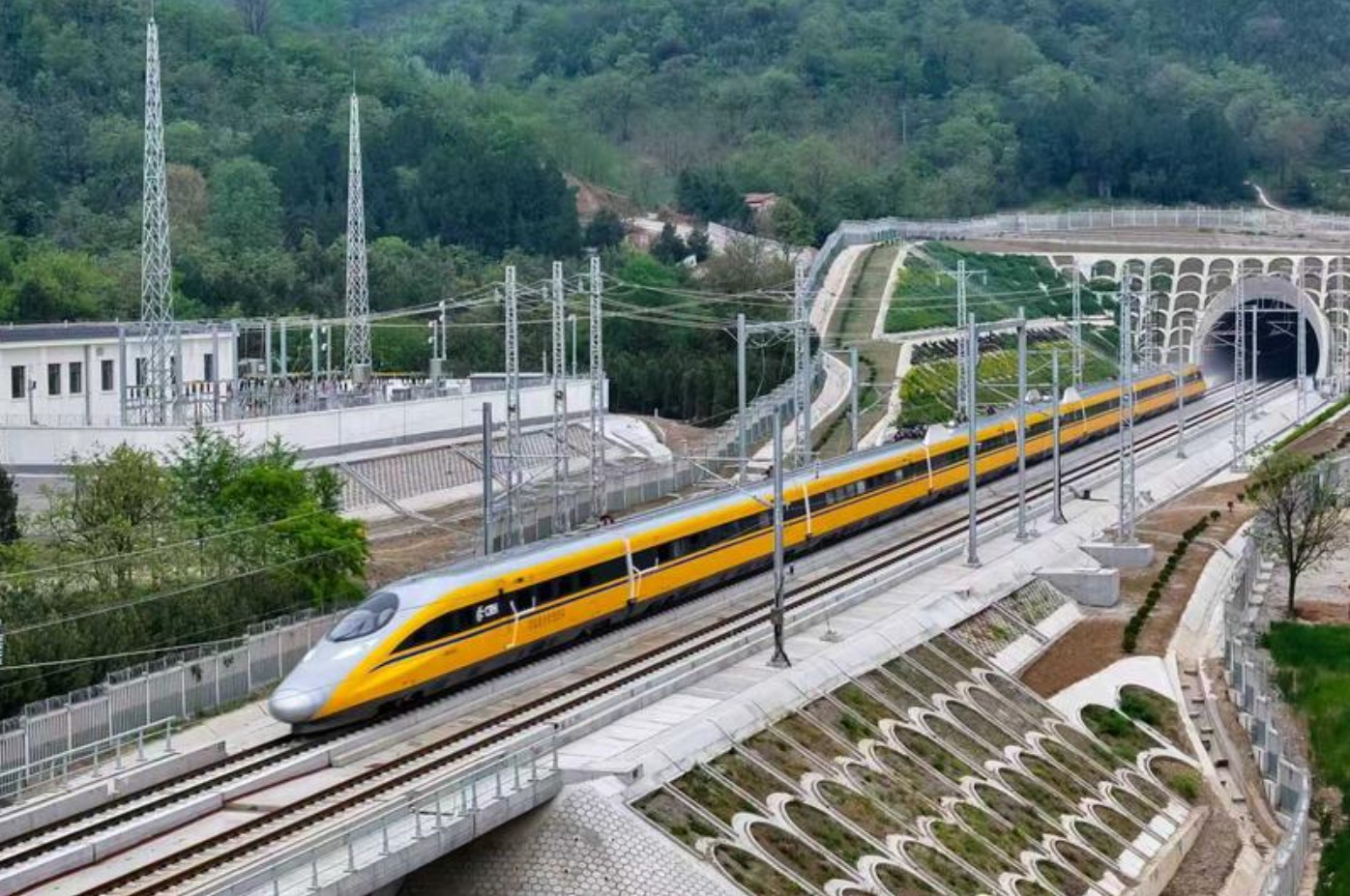 西十高铁启动时速385公里提速试验