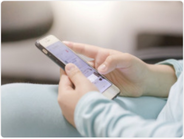 新规严禁向未成年人提供虚拟伴侣 媒体：帮孩子守住真实关系的起点