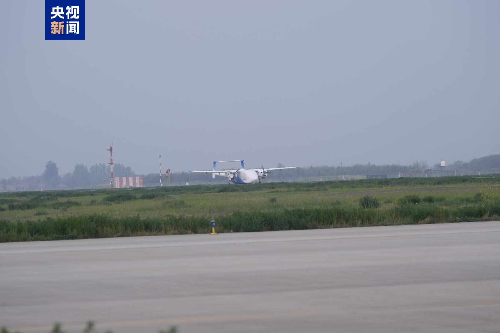 首飞成功！我国自主研发“无人飞行卡车”HH-200来了