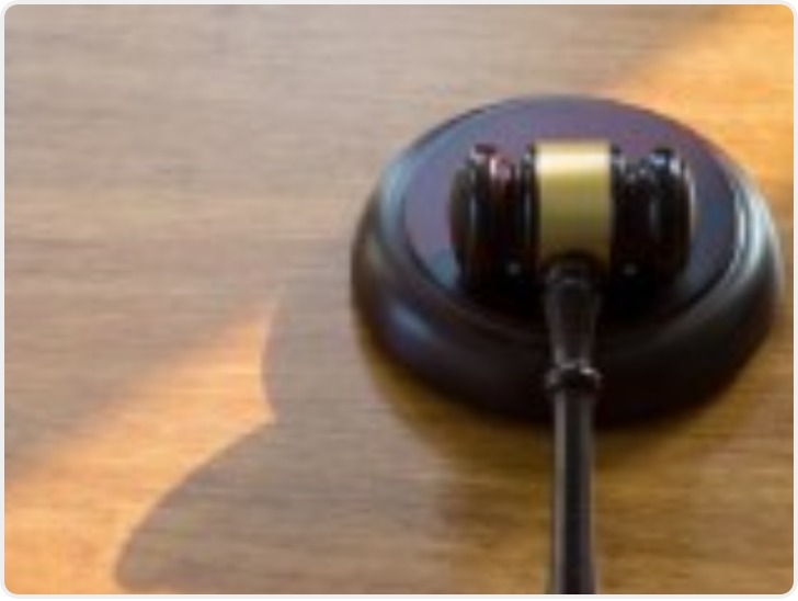 虽自首但罪行极其严重 男子持长矛杀害邻居一审被判死刑