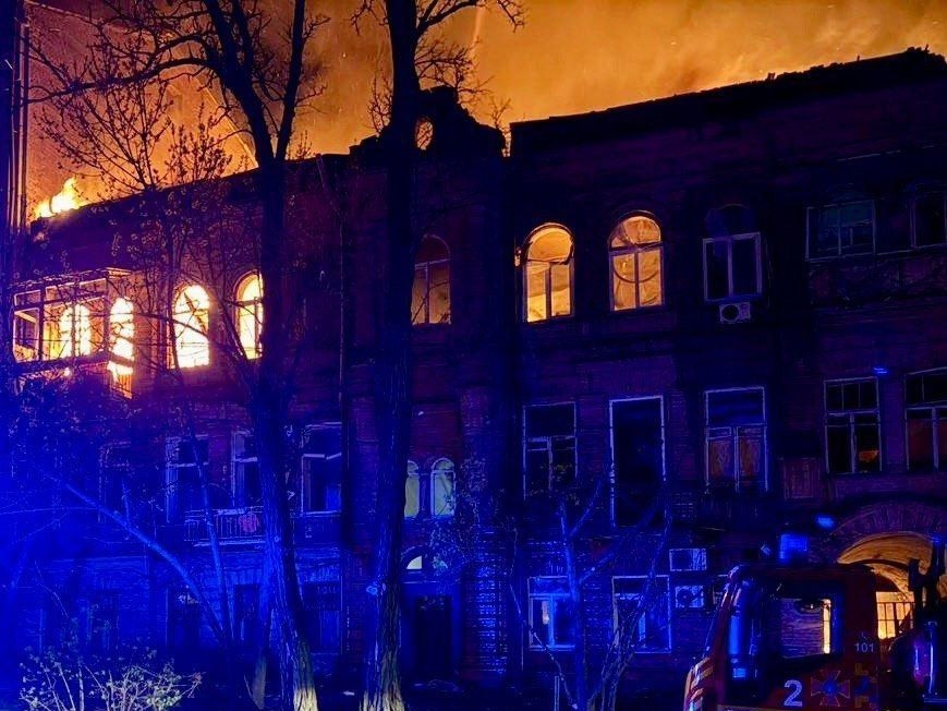 乌克兰首都基辅遭袭 已致多人死伤