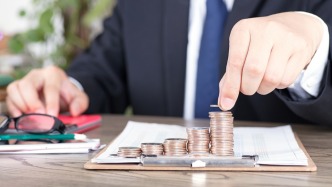 央媒调查理财师认证灰色地带：黄V花钱就能有 伪大V引流收割