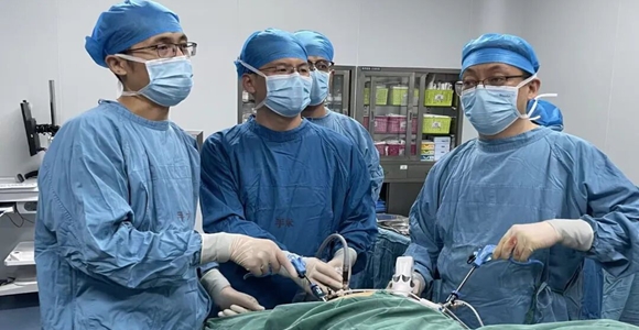 这场跨越四季的守护藏着医患间的极致温情