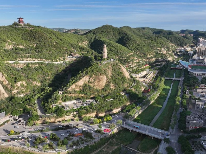 中国之城｜延安：三山鼎峙两水交融的革命圣地