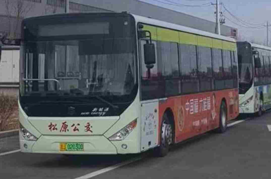 吉林男子投诉公交提前发车丢工作 单位被施压将其解雇