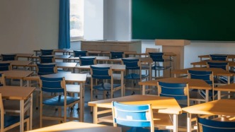 央媒：班主任猥亵15岁女生被刑拘 不是“升格”是“纠错”