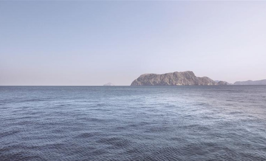 霍尔木兹海峡“开了又关” 美伊“拉锯”走向何方