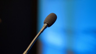 湖北松滋一中学要求走读生将背包改为透明书袋 官方通报