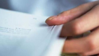 官方通报“小学生拒借车遭群殴”：涉事9名中小学生被处理