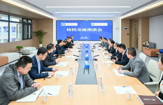 陕西工业职业技术大学一行来西安汽车职业大学交流座谈