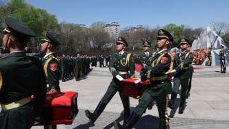 第十三批在韩中国人民志愿军烈士遗骸在沈阳安葬