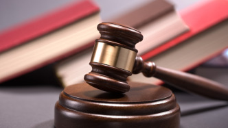 河南安阳一男子因家庭纠纷持刀行凶致岳父死亡 潜逃33年后落网