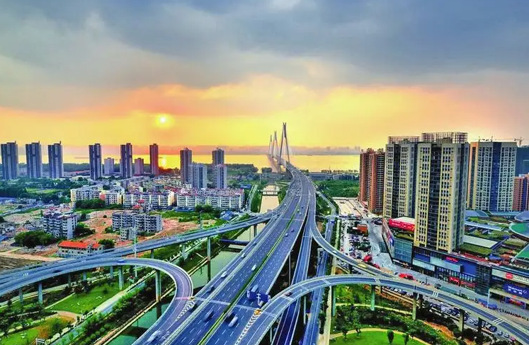 华商头条|2026“世界市长对话·西安”正式启幕 7国嘉宾零距离感受西安